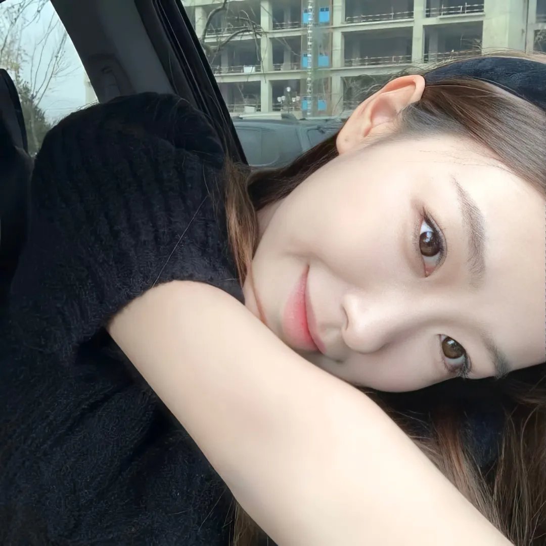夜晚的水母不会游泳